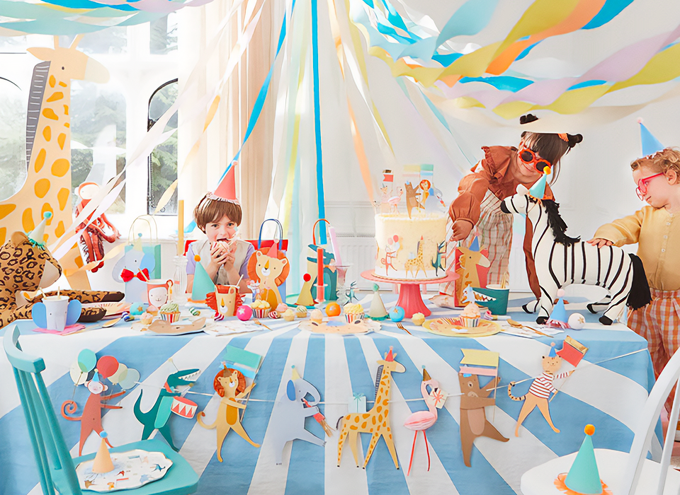La Guida Completa per Decorare il Tavolo per un Compleanno