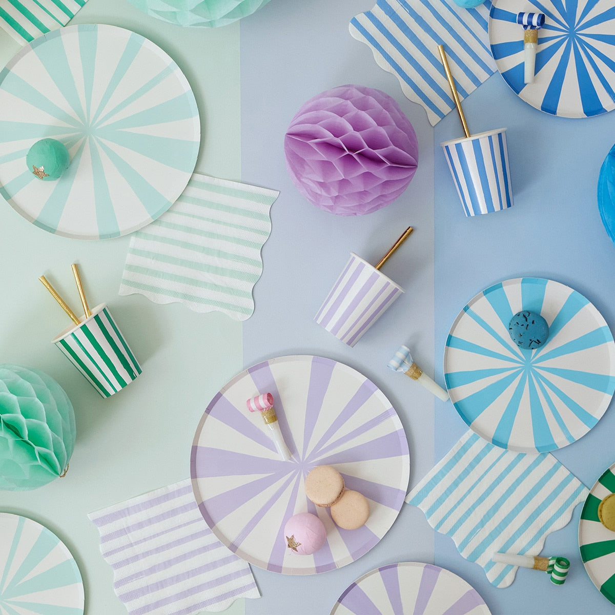 8 piatti in carta - righe menta