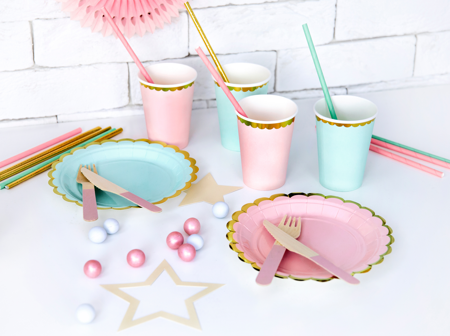 6 piattini in carta - Rosa baby - dettaglio oro