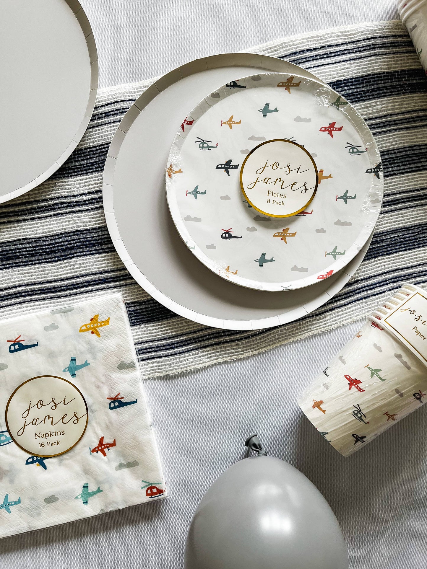 8 piattini in carta - aeroplanino
