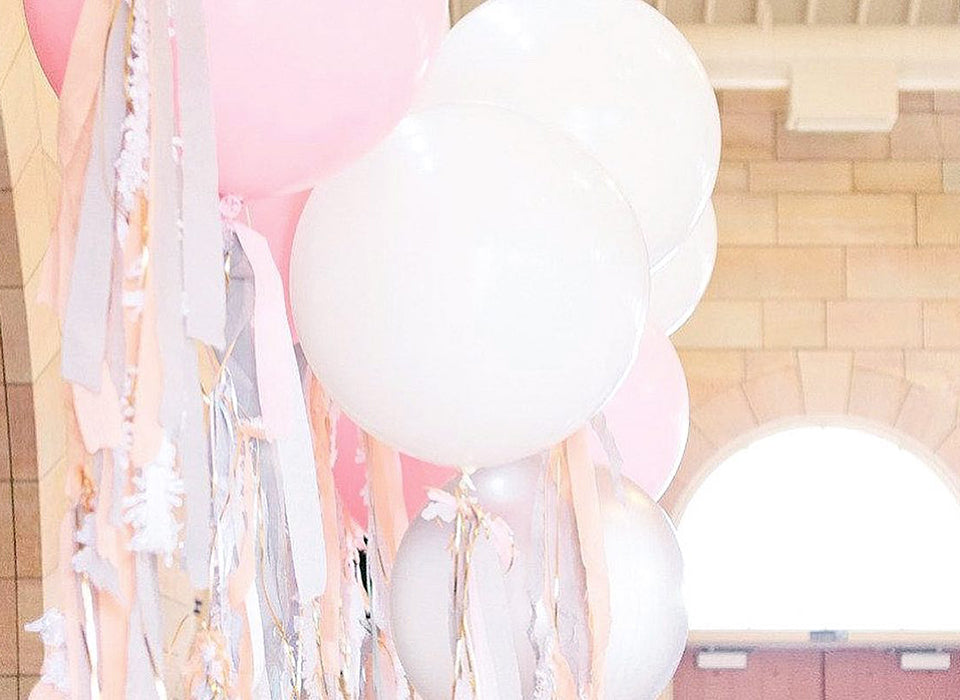 Set 60 Palloncini - Rosa, Bianco E Coriandoli, Lattice Naturale, Per Compleanni E Feste - Foto 3