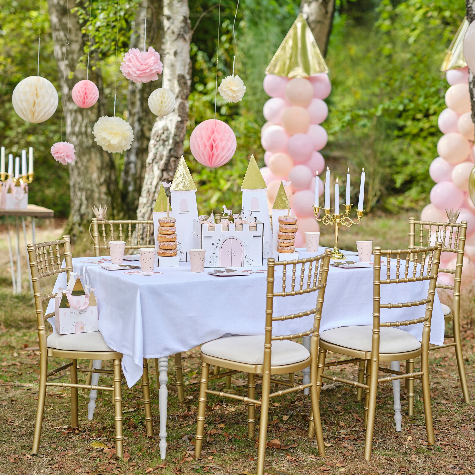 Decorazione in carta - pom pom rosa e crema