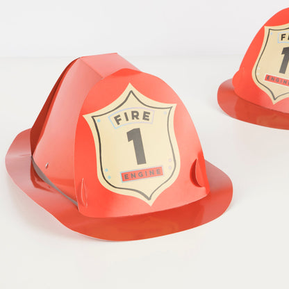 8 caschetti in carta - pompiere